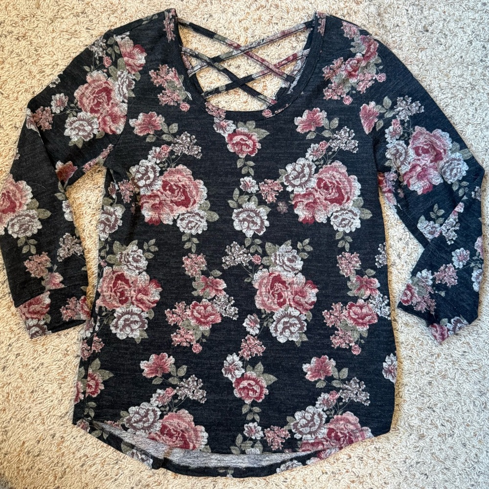 No Boundaries Floral Top